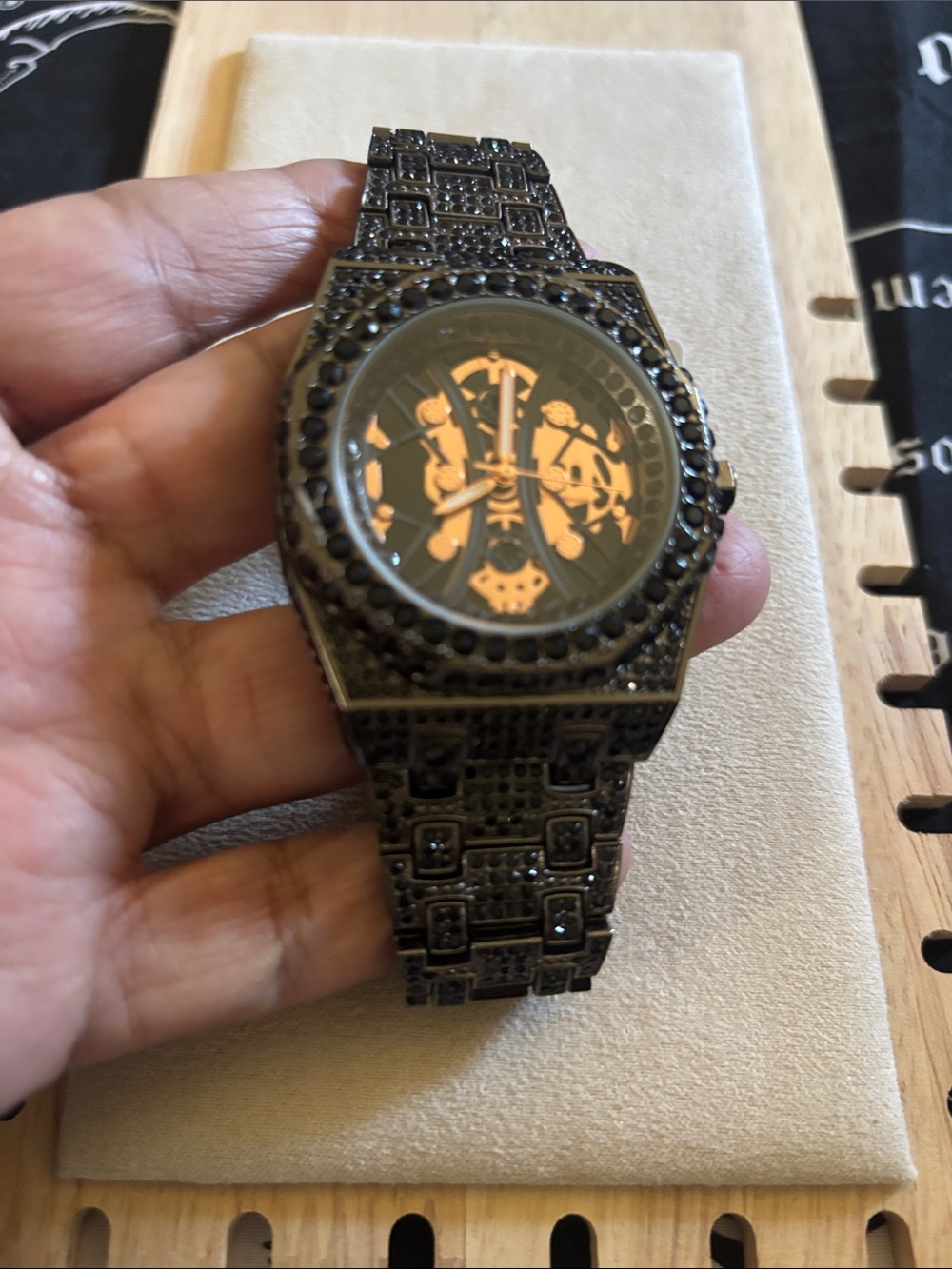 Black Crystal Skull Dial Fashion Watch - Unbranded